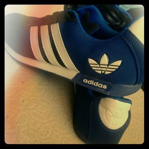 ADIDAS Lightweight Trainers Size:Male:9.5